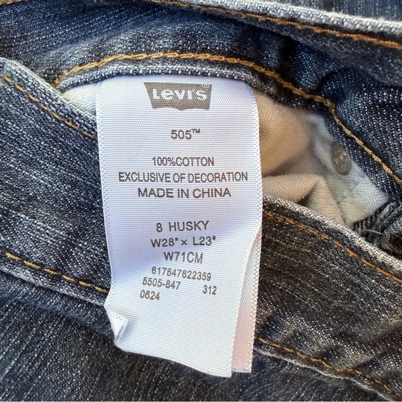 Boys Levi’s 505 Straight Leg Jeans Size 8 Husky 
28w x 23l​ - Picture 7 of 9